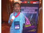 Azzam Siswa Kelas 4 SD Muhammadiyah 15 Surabaya Raih Perak di Kompetisi Matematika Internasional