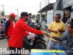 beita-pasuruananggota-fraksi-pdi-perjuangan-kabupaten-pasuruan-bagikan-masker.jpg