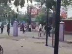 bentrok-terjadi-di-jalan-basuki-rahmat-kecamatan-kartoharjo-kota-madiun.jpg