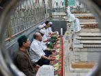 berita-gresik-ketua-dpd-ri-aa-lanyalla-mahmud-mattalitti-berziarah-ke-makam-sunan-giri-gresik.jpg