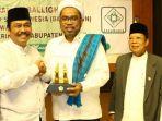 berita-gresik-wabup-gresik-dan-ngabalin-pelatihan-dai-di-gresik.jpg