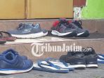 berita-malang-sandal-baru-penyidik-kpk-di-kota-malang-yang-sepatunya-hilang-dicuri-maling_20180322_093318.jpg