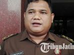 berita-surabaya-kasi-penkum-kejati-jatim-richard-marpaung_20170207_135719.jpg