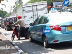 berita-surabaya-kawasan-traffic-light-jemur-andayani-macet_20180110_140335.jpg