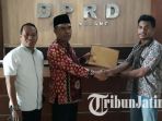 berita-surabaya-mcw-ke-dprd-kota-malang_20171109_183110.jpg