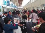 berita-surabaya-penumpang-di-bandara-udara-juanda_20180620_115154.jpg
