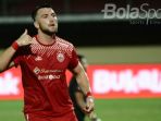 bomber-persija-jakarta-marko-simic_20180120_073442.jpg
