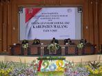 bupati-malang-m-sanusi-membeberkan-keberhasilan-kinerjanya-dalam-rapat-paripurn.jpg