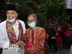 calon-wali-kota-surabaya-eri-cahyadi-bertemu-dengan-mantan-guru-yang-pengajarna.jpg