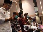 calon-wali-kota-surabaya-nomor-urut-1-eri-cahyadi-bersama-sejumlah-tokoh-agama-di-surabaya.jpg