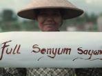 chord-gitar-dan-lirik-lagufull-senyum-sayangyang-dinyanyikan-olehevan-loss.jpg