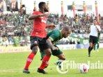 david-da-silva-pada-laga-madura-united-vs-persebaya-surabaya.jpg