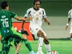 deltras-fc-vs-pss-sleman-Pemain-Deltras-FC-diadang-pemain-PSS-Sleman.jpg