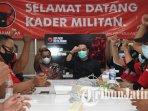 eri-cahyadi-dan-armuji-saat-syukuran-dengan-anggota-bspn-di-kantor-dpc-pdip-surabaya.jpg