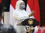 gubernur-jawa-timur-khofifah-indar-parawansa-memberikan-sambutan-di-gedung-negara-grahadi-surabaya.jpg