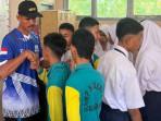 Tampar Siswa yang Tak Gulung Tikar, Guru Olahraga Diberhentikan Disdik, Minta Maaf ke Ortu
