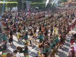 hari-jadi-provinsi-jateng-ke-72-ribuan-orang-tumplek-blek-di-lapangan.jpg