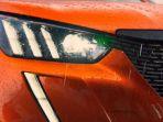 head-lamp-suv-peugeot-2008.jpg