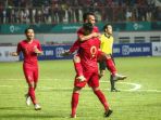 irfan-jaya-evan-dimas-alberto-goncalves_20181011_155135.jpg