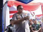 kapolda-jatim-irjen-pol-luki-hermawan-saat-menunjukkan-barang-bukti-di-halaman-polda-jatim.jpg