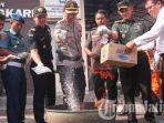 kapolresta-sidoarjo-melaksanakan-pemusnahan-sabu-dalam-kegiatan-pemusnahan-barang-bukti.jpg