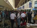 kepadatan-pemudik-di-bandara-juanda-surabaya_20180621_121400.jpg
