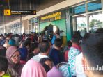 kepadatan-penumpang-di-pelabuhan-tanjung-perak-surabaya-arus-balik-lebaran_20180623_150200.jpg