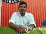 ketua-kpu-pamekasan-moh-hamzah-saat-ditemui-di-kantornya.jpg