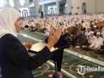 khofifah-imbau-masyarakat-tak-berlebihan-merayakan-malam-tahun-baru-2020.jpg