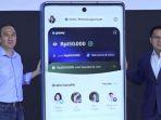 kiri-Presiden-Unit-Bisnis-Financial-Technology-GoTo-Hans-Patuwo-saat-peluncuran-GoPay.jpg
