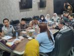 komisi-c-dprd-surabaya-saat-temui-atrbpn-dan-pertamina.jpg