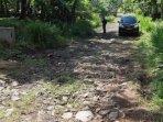 kondisi-jalan-kabupaten-di-Dusun-Bulukubung-lumajang-jalan-rusak-di-lumajang.jpg