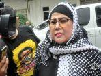 kronologi-putra-elvy-sukaesih-mengamuk-dan-rusak-warung-kelontong-gara-gara-tak-diutangi-rokok.jpg