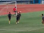 laga-uji-coba-gresik-united-vs-persela.jpg