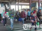 lebaran-2018-arus-balik-di-terminal-purabaya_20180618_145248.jpg