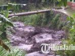 Limbah Kotoran Sapi Terjang Sungai di Blitar Imbas Hujan Deras 7 Jam, Warga Mendadak Panik Ketakutan