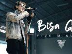 lirik-lagu-bisa-gila-yang-merupakan-single-kedua-five-minutes.jpg