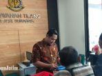 lobby-pelayanan-tilang-di-kejari-surabaya.jpg