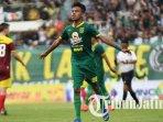 m-alwi-slamat-saat-piala-gubernur-jatim-2020-persebaya-vs-persik-kediri.jpg