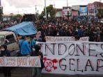 mahasiswa-jember-demo-di-dprd.jpg