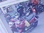 maling-terekam-CCTV-menyatroni-area-parkir-Jalan-Raya-Gunung-Anyar-Sawah-Surabaya-Rabu-982023.jpg