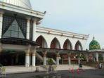 masjid-agung-asy-syahied-berlokasi-kabupaten-sampang-madura.jpg