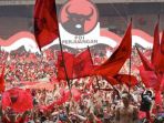 massa-pendukung-pdip-teropongsenayancom_20171010_131521.jpg