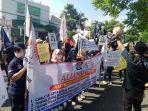 may-day-di-jombang-pemkab-gelar-jalan-sehat.jpg