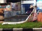 memasuki-masa-tenang-dpc-psi-kecamatan-sukolilo-surabaya-melepas-berbagai-atribut-kampanye.jpg