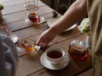 menu-diet-sahur-ilustrasi-minum-teh-dan-kopi.jpg