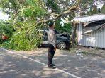 mobil-daihatsu-taruna-kecelakaan-di-ngawi.jpg