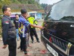 mobil-pikap-yang-tabrak-pejalan-kaki-di-magetan.jpg