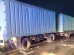 motor-Honda-Beat-menabrak-truk-gandeng-berhenti-di-Jalan-Soekarno-Hatta-tuban.jpg