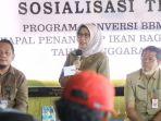 nelayan-saat-mendapat-sosialisasi-penggunaan-elpiji-3-kilogram-untuk-dijadikan-bahan-bakar.jpg